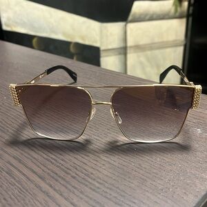 Moschino sunglasses